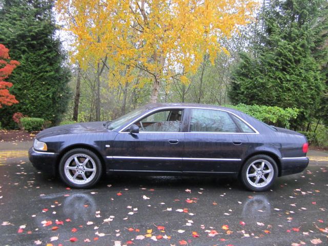 Audi A8 2001 photo 2