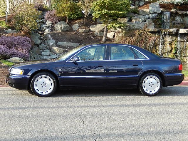 Audi A8 2001 photo 4