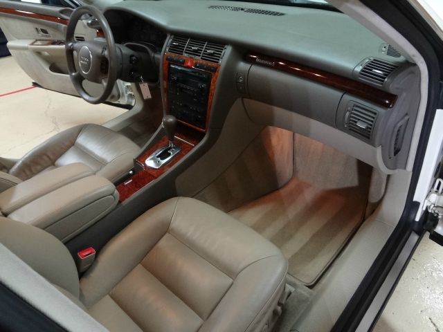 Audi A8 2002 photo 14