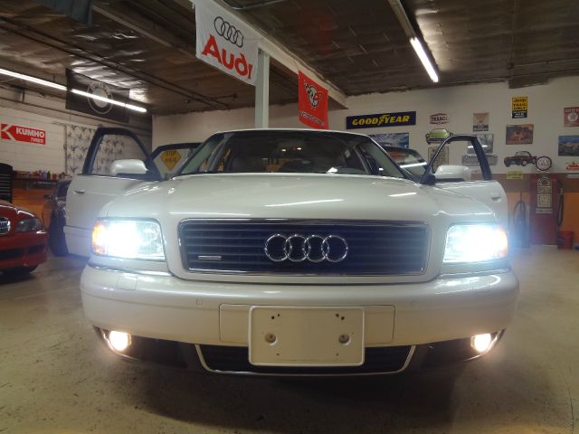 Audi A8 2002 photo 21