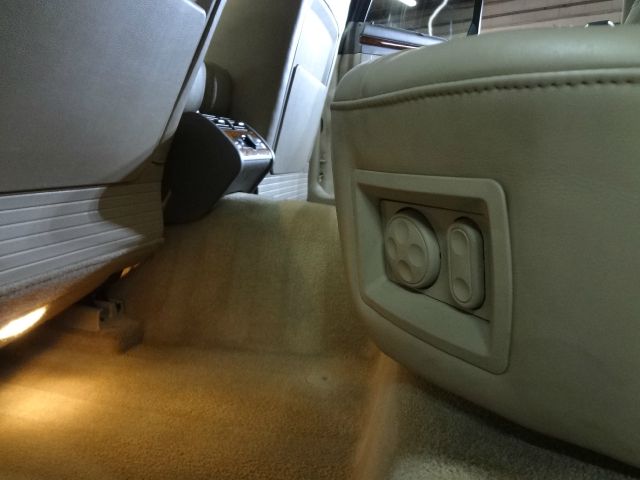 Audi A8 2002 photo 38