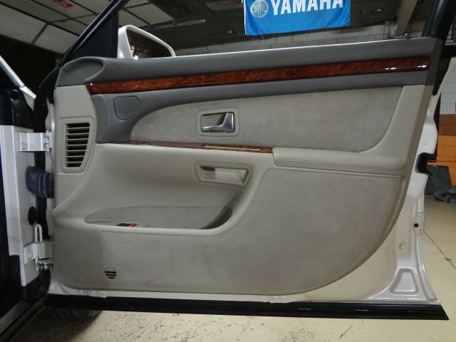 Audi A8 2002 photo 48