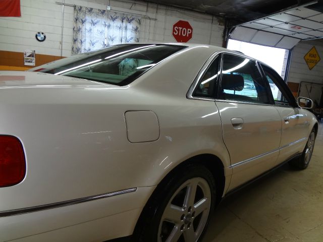Audi A8 2002 photo 6