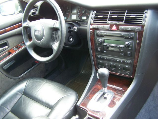 Audi A8 2003 photo 1