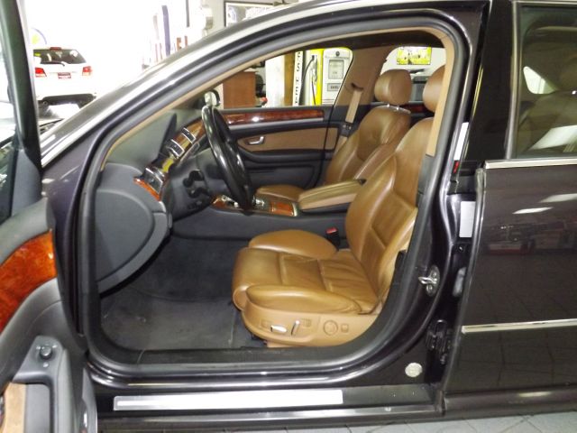 Audi A8 2004 photo 1