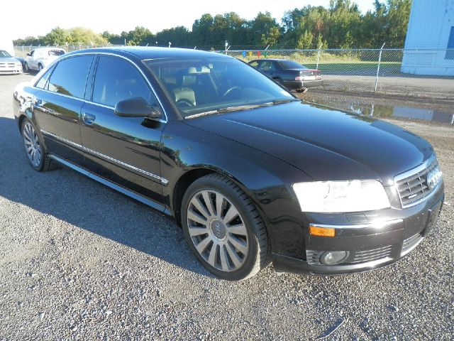 Audi A8 2004 photo 3