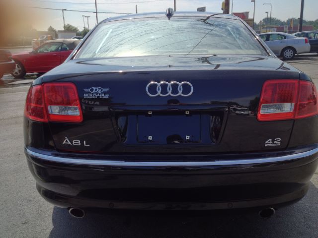 Audi A8 2004 photo 1