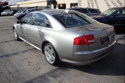 Audi A8 2004 photo 3