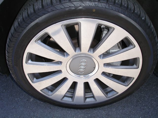 Audi A8 2004 photo 8