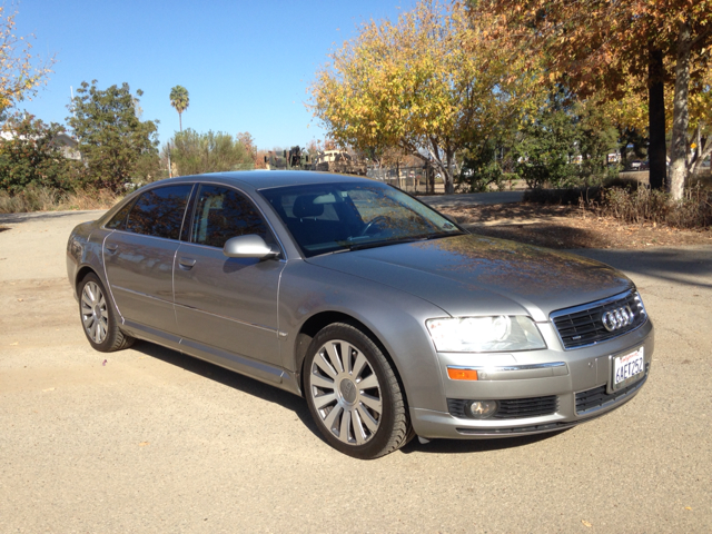Audi A8 2004 photo 4