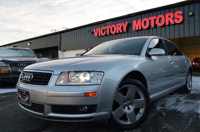 Audi A8 2004 photo 1