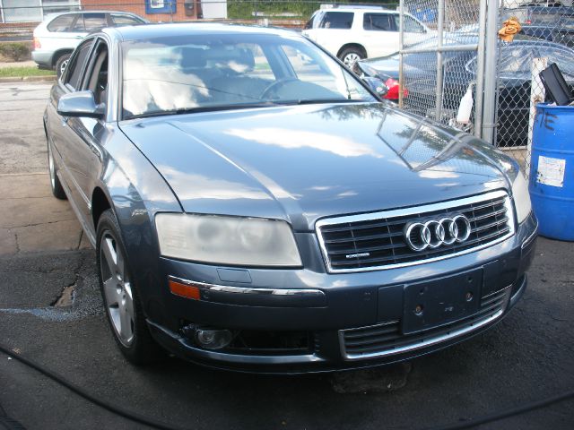 Audi A8 2004 photo 3