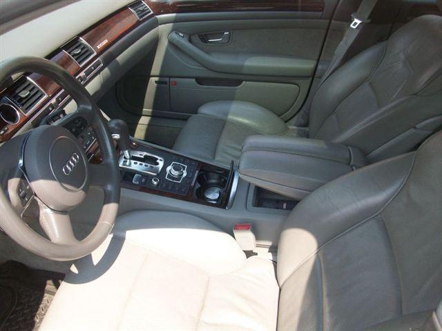 Audi A8 2004 photo 1
