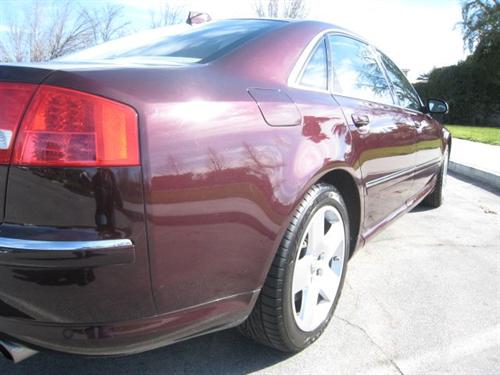 Audi A8 2004 photo 2