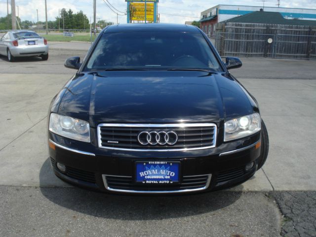 Audi A8 2005 photo 2