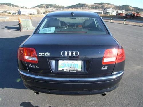 Audi A8 2005 photo 2