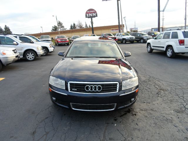 Audi A8 2005 photo 1