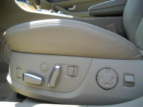 Audi A8 2005 photo 2