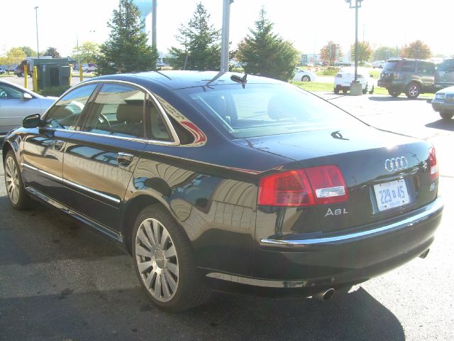 Audi A8 2006 photo 1