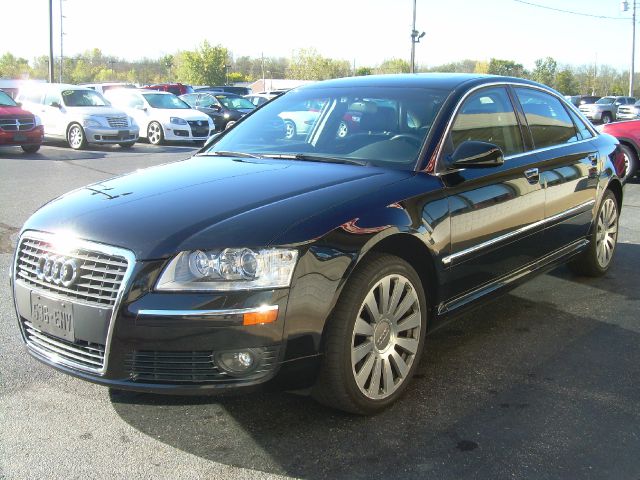 Audi A8 2006 photo 2