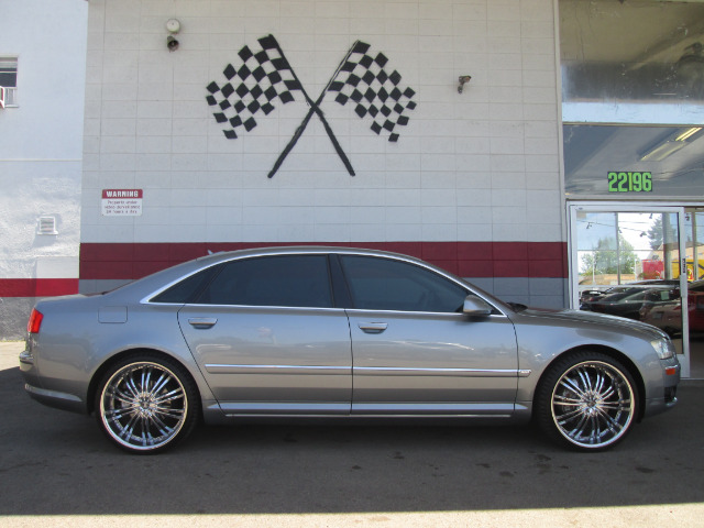 Audi A8 2006 photo 1