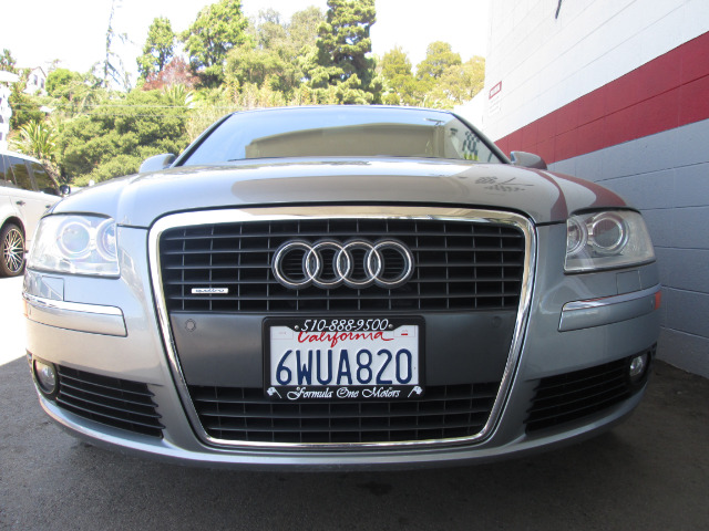 Audi A8 2006 photo 3