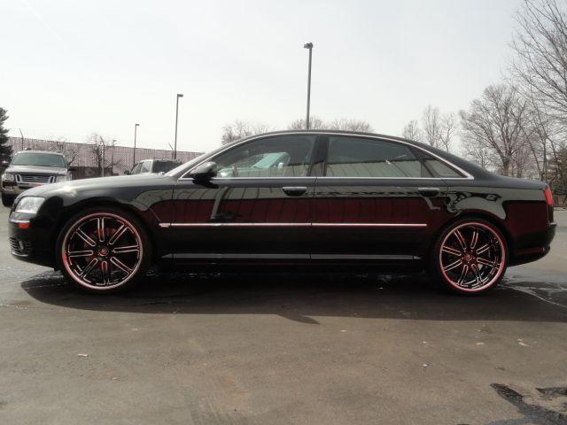 Audi A8 2006 photo 2