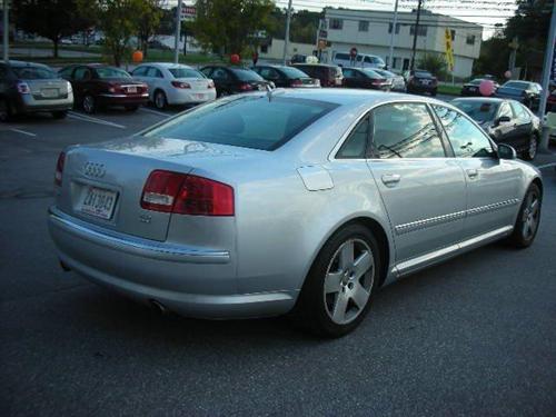 Audi A8 2006 photo 2