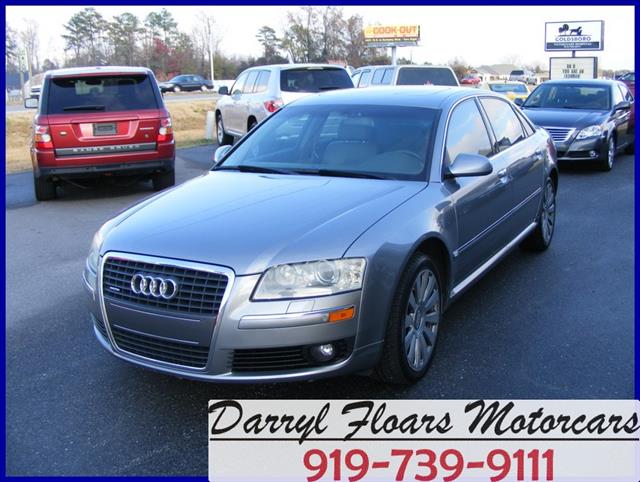 Audi A8 2006 photo 1