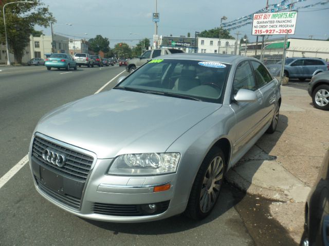 Audi A8 2006 photo 2