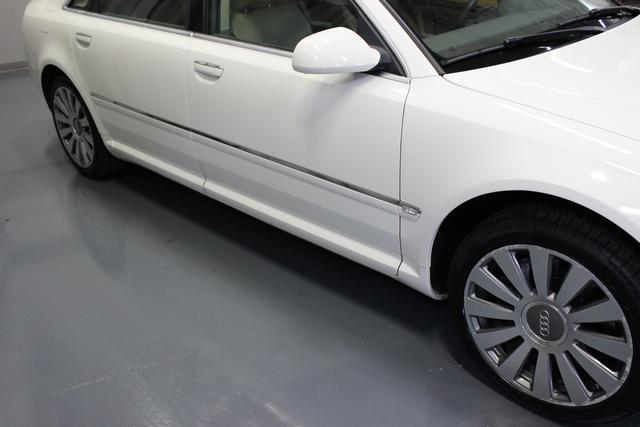 Audi A8 2006 photo 2
