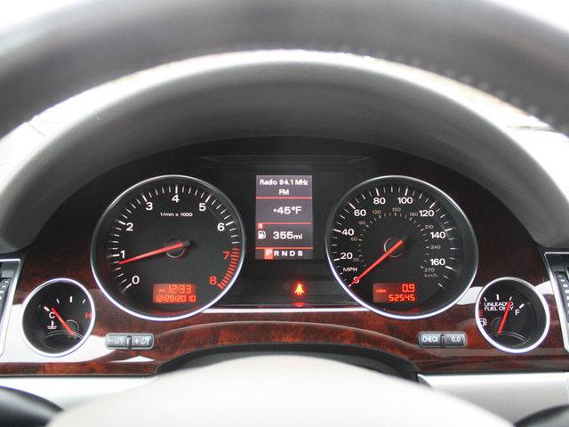 Audi A8 2006 photo 2