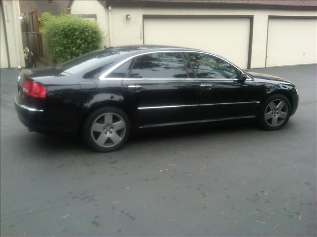 Audi A8 2006 photo 1