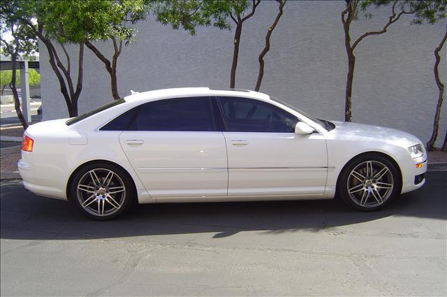 Audi A8 2007 photo 2