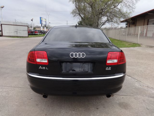 Audi A8 2007 photo 4