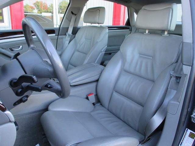 Audi A8 2007 photo 1