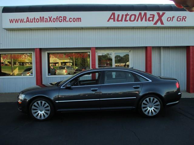 Audi A8 2007 photo 2