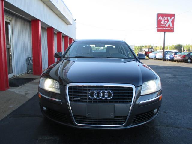 Audi A8 2007 photo 4