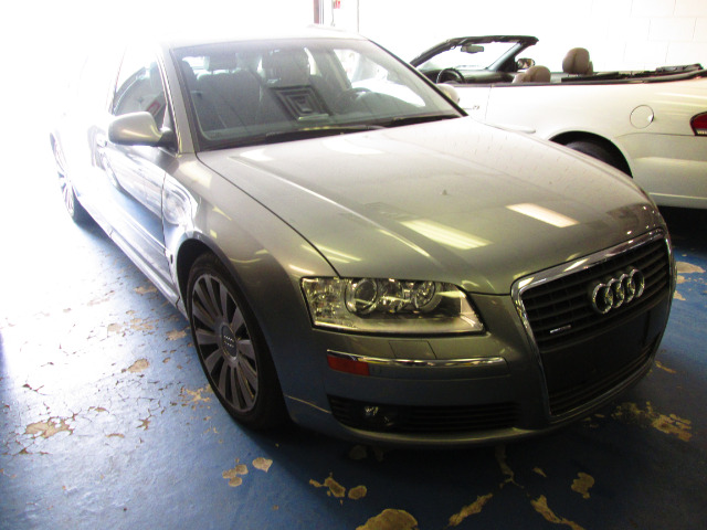 Audi A8 2007 photo 2