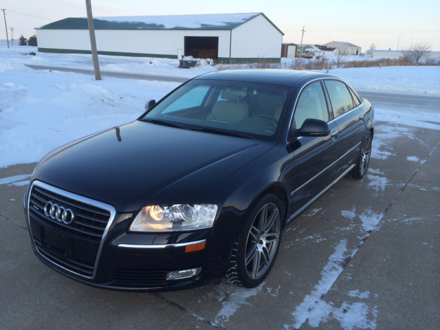 Audi A8 2008 photo 2