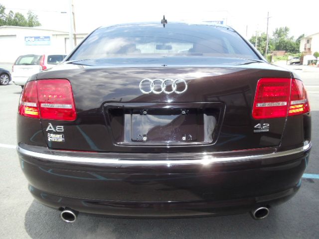 Audi A8 2008 photo 1