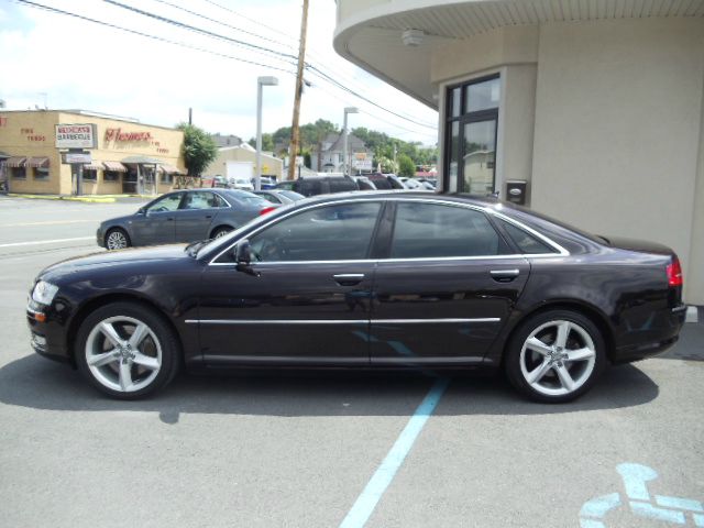 Audi A8 2008 photo 4