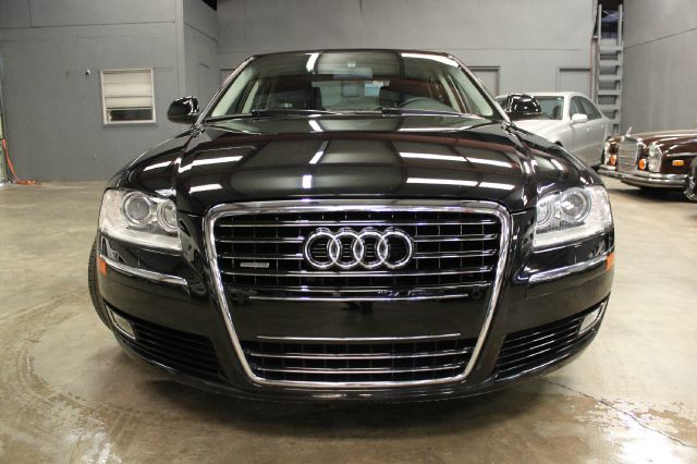Audi A8 2008 photo 3