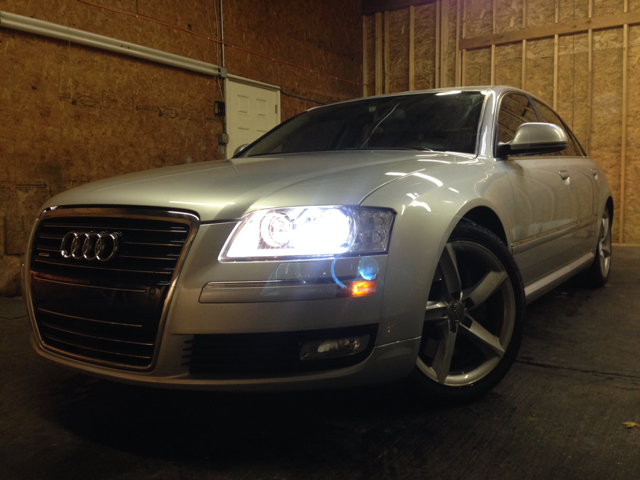 Audi A8 2009 photo 4