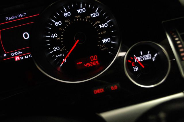 Audi A8 2009 photo 1