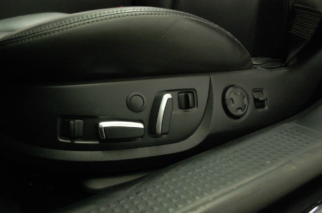 Audi A8 2009 photo 18