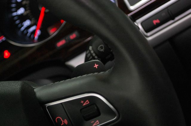 Audi A8 2009 photo 33