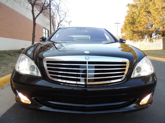 Audi A8 2011 photo 3