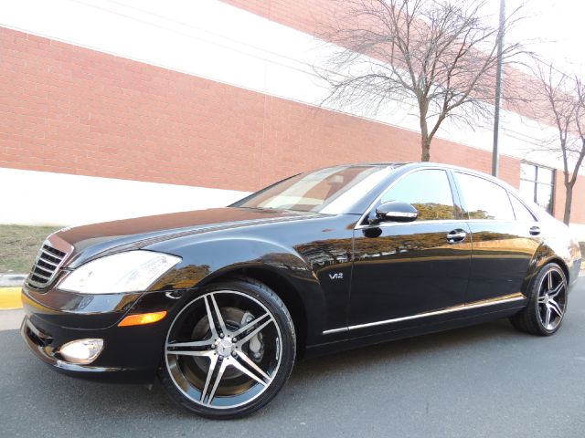 Audi A8 2011 photo 4