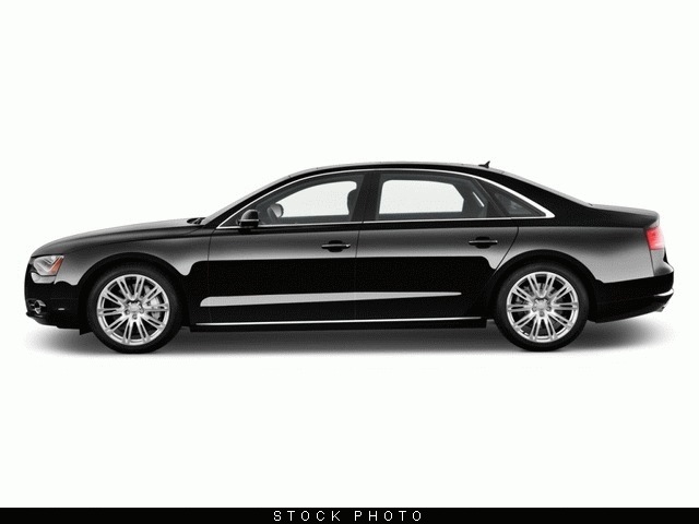 Audi A8 2013 photo 3